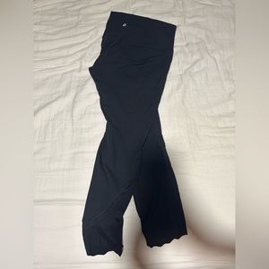 Lulu lemon cropped leggings - size 8
